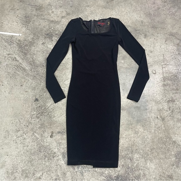 Alice + Olivia Dresses & Skirts - ALICE & OLIVIA Elegant Black Long Sleeve Mesh Dress XS